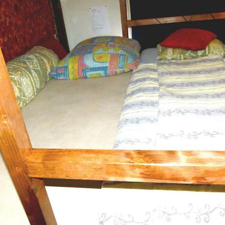 Citycentre Room For 1 Female Persons - Alternative Plus 1 Child Frankfurt am Main Buitenkant foto